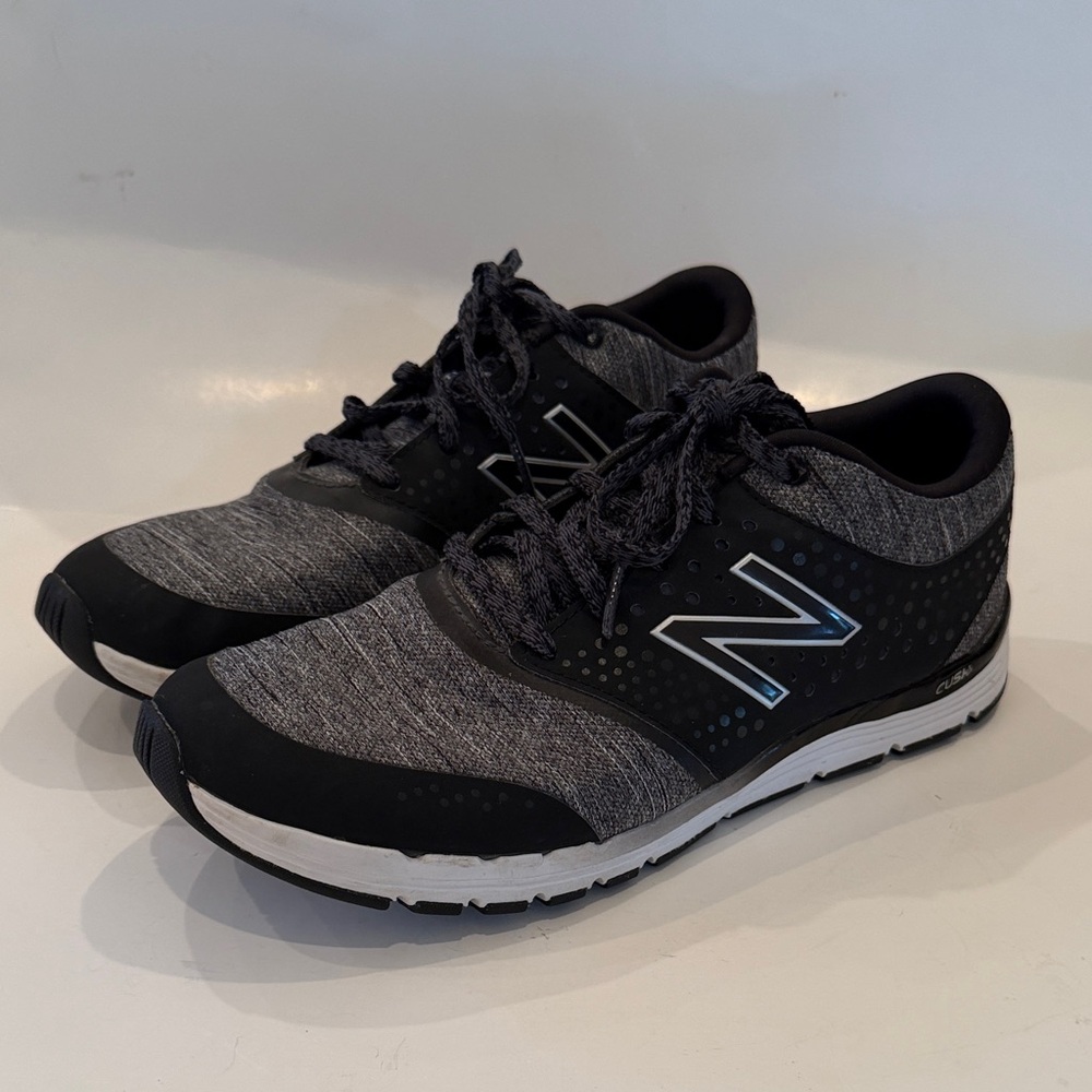 New Balance Black & Gray Knit Running Shoes Size 9